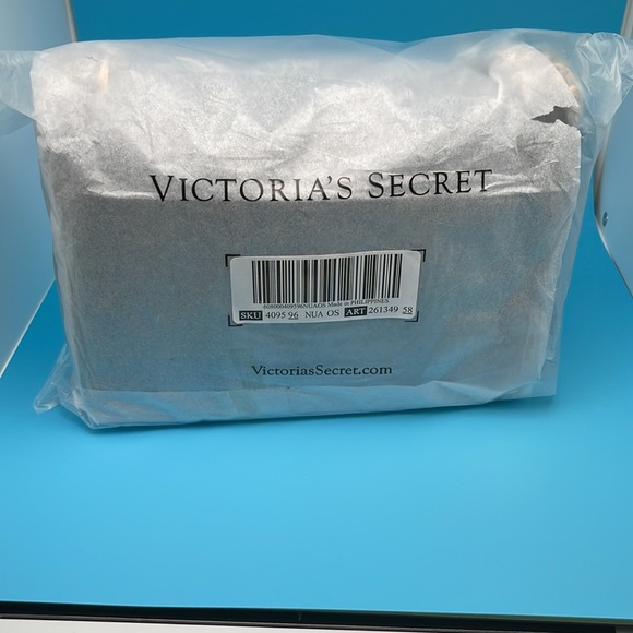 Womens Shoulder Bag, The Victoria Medium Shoulder Bag, by Victoria Secret, NWT - Picture 12 of 12